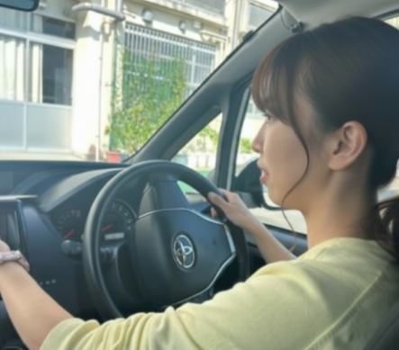 各学校へお迎え・アクティビティ準備